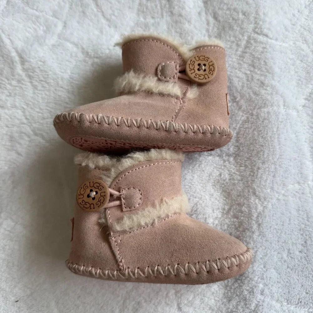 UGG Size 0/1 Lemmon Infant‎ Girl Baby Pink Suede & Sheepskin Bootie (0-6 Months)